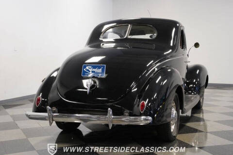 1939 Ford Deluxe