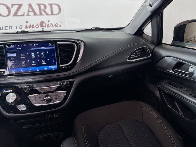 2021 Chrysler Pacifica Touring