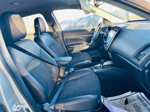 2023 Mitsubishi Outlander Sport ES