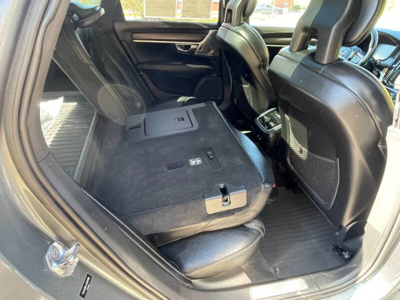 2018 Volvo V90 Cross Country T6