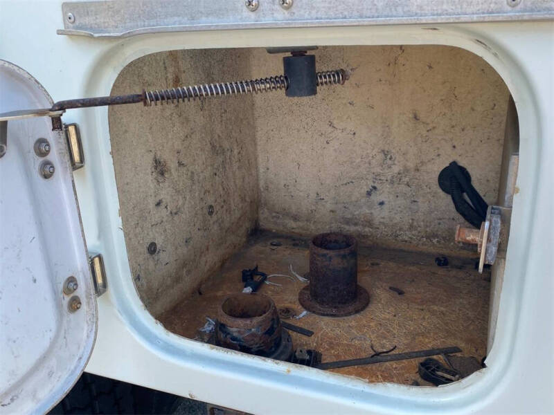 2015 Freightliner 108 SD