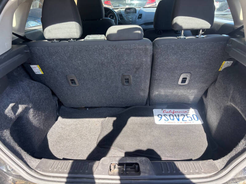 2015 Ford Fiesta SE
