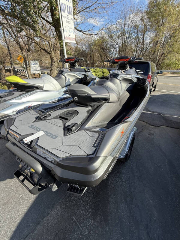 2022 Sea-Doo RXT-X