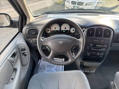 2005 Dodge Caravan SXT