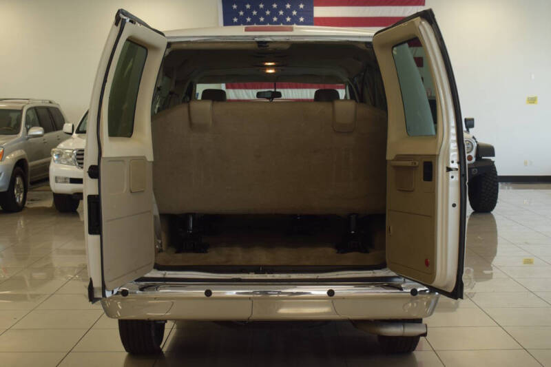 2014 Ford E-Series E-350 SD XLT