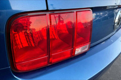 2006 Ford Mustang GT Deluxe