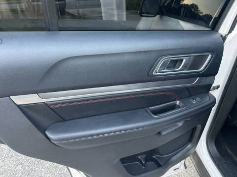 2016 Ford Explorer Sport