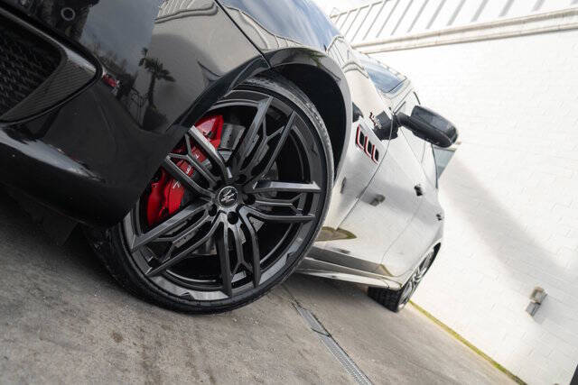 2021 Maserati Quattroporte 4