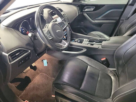 2018 Jaguar F-PACE 35t R-Sport