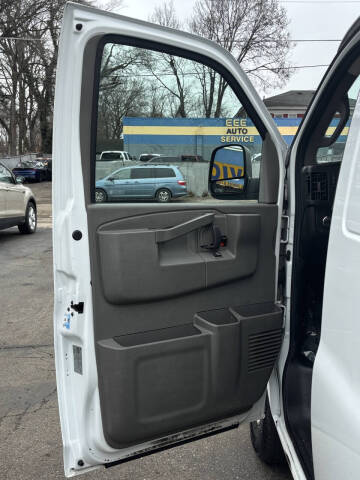 2019 GMC Savana 2500