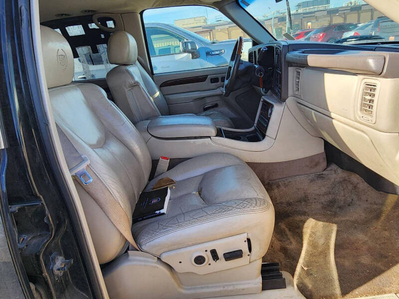 2004 Cadillac Escalade