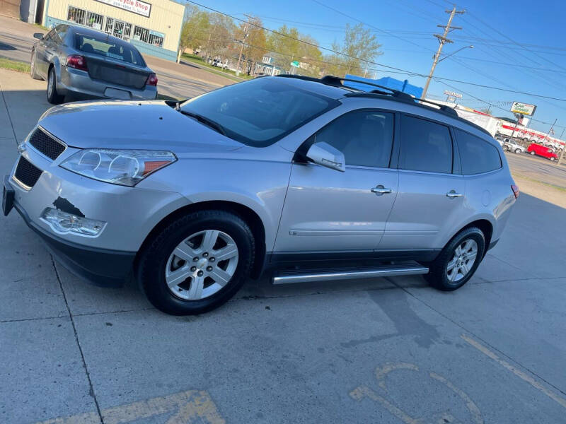 2010 Chevrolet Traverse for sale at United Motors in Saint Cloud MN