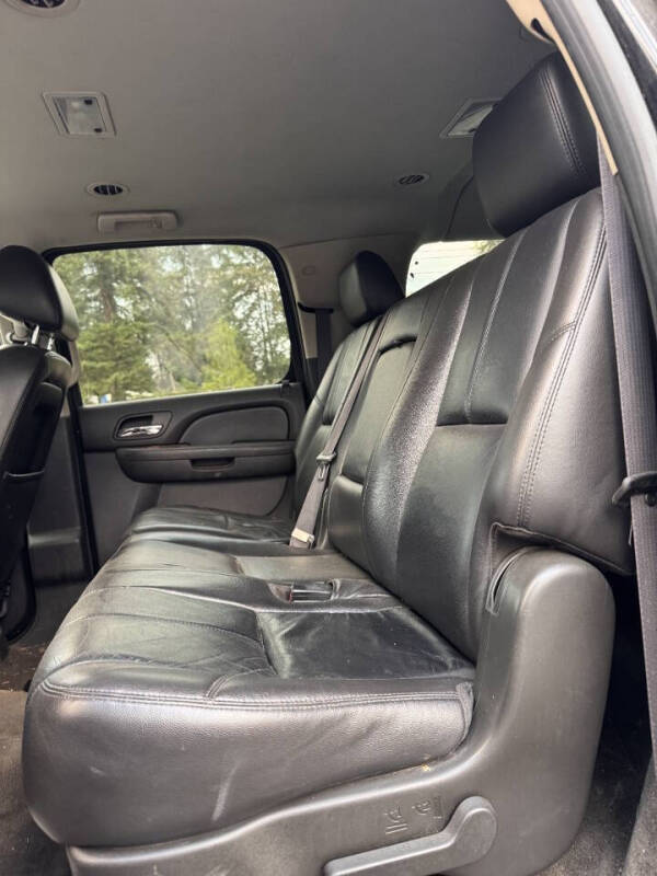 2011 GMC Yukon XL SLT