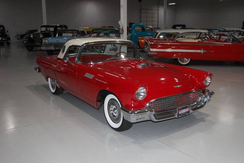1957 Ford Thunderbird