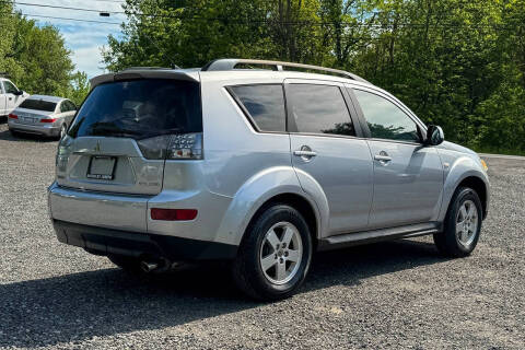 2009 Mitsubishi Outlander ES