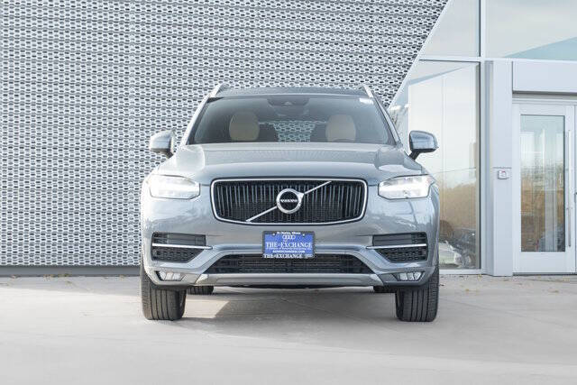 2019 Volvo XC90 T6 Momentum