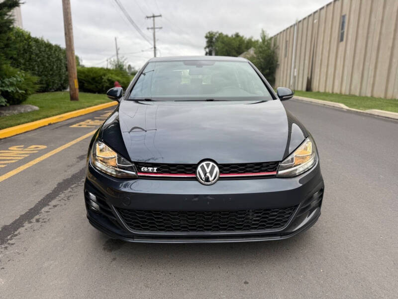 2018 Volkswagen Golf GTI S