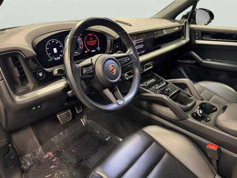 2024 Porsche Cayenne S