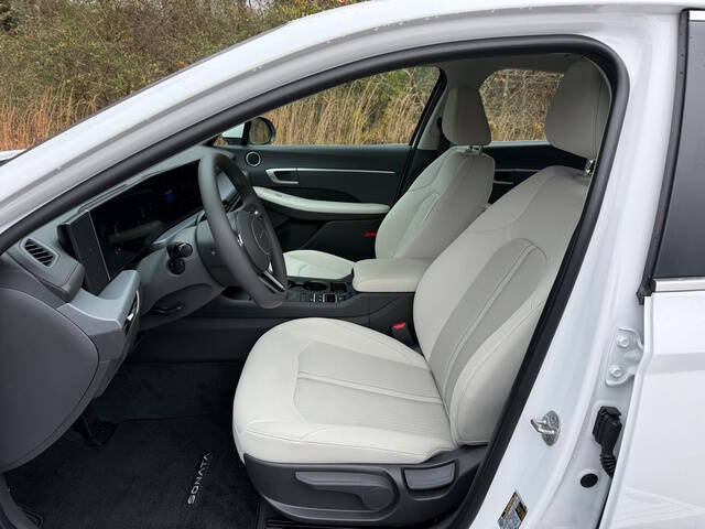 2025 Hyundai Sonata SE