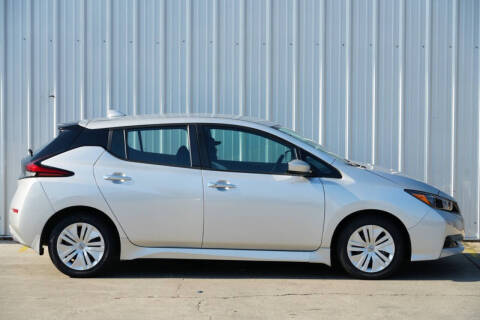 2023 Nissan LEAF S