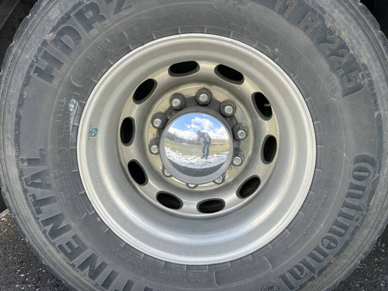 2006 Peterbilt 335 Mechanic's Truck