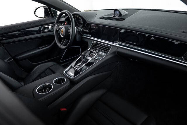 2021 Porsche Panamera 4