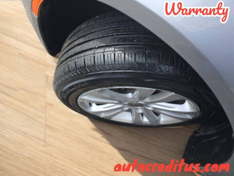 2017 Chrysler 200 LX