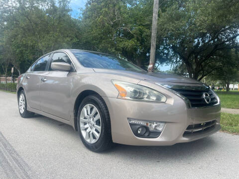 2013 Nissan Altima for sale at Motor Trendz Miami in Hollywood FL