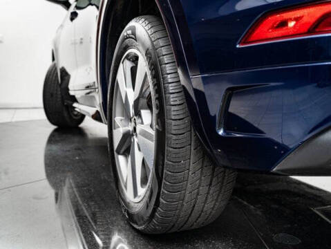 2025 Audi Q5 quattro Premium 40 TFSI