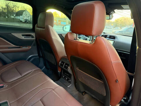 2018 Jaguar F-PACE S