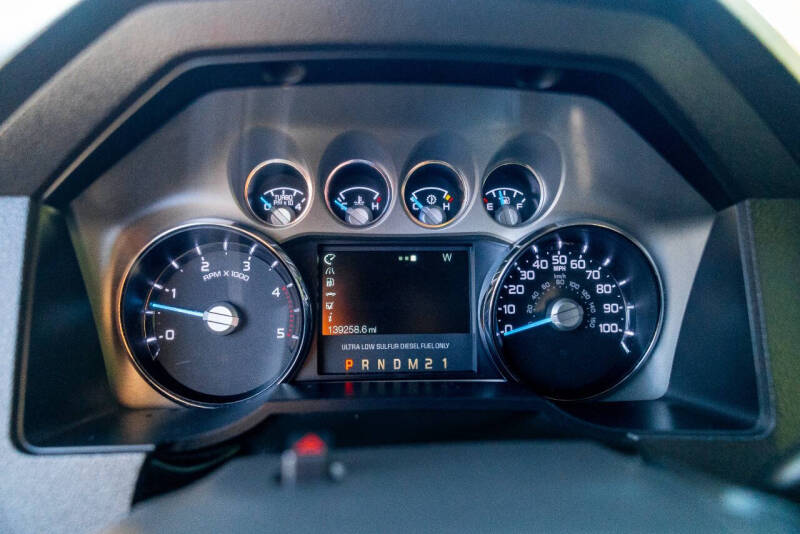 2012 Ford F-350 Super Duty Lariat