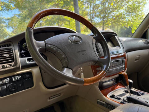 2003 Lexus LX 470