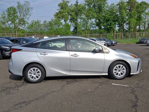 2022 Toyota Prius LE