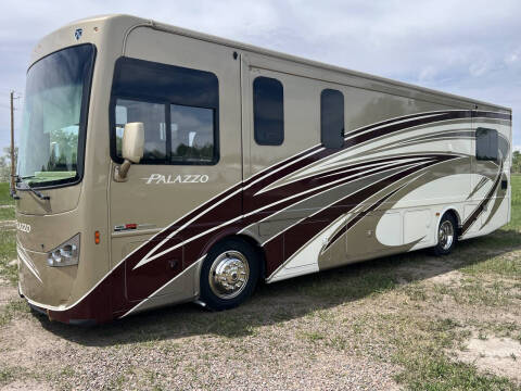 2016 Thor Motor Coach Palazzo 33.2 1 Owner!