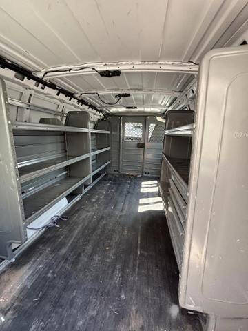 2022 Chevrolet Express 2500