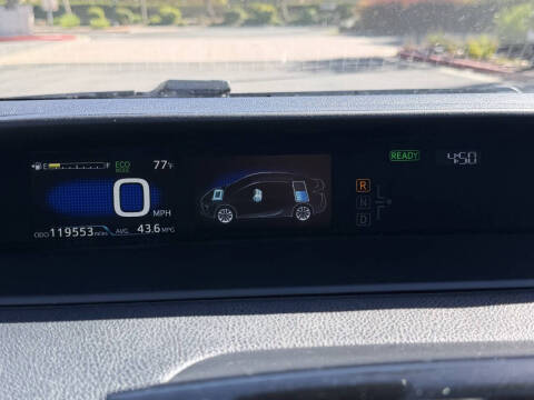2019 Toyota Prius LE