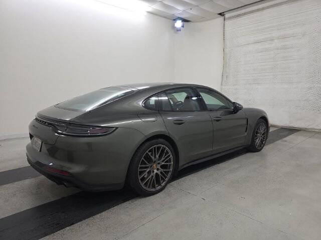 2023 Porsche Panamera