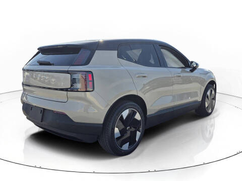 2026 Volvo EX30 Plus