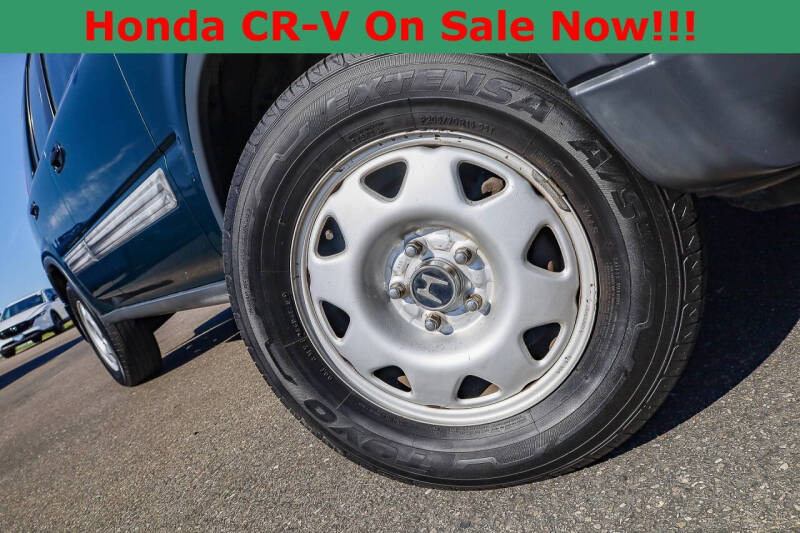 Used 1999 Honda CR-V LX with VIN JHLRD2849XC018846 for sale in Santa Maria, CA