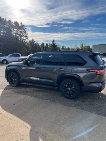 2024 Toyota Sequoia Platinum