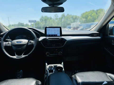 2020 Ford Escape SEL