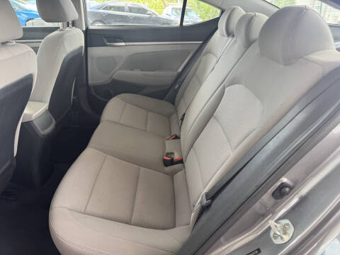 2019 Hyundai Elantra