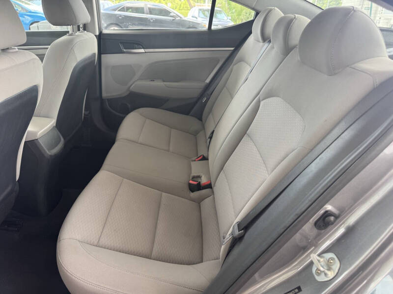 2019 Hyundai Elantra