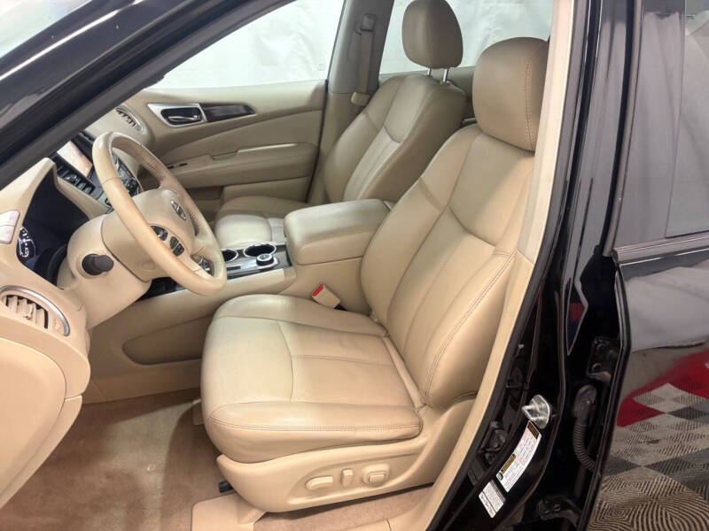 2014 Nissan Pathfinder SL