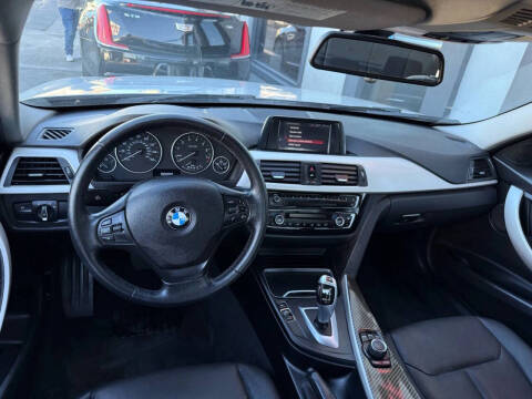 2018 BMW 3 Series 320i