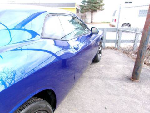 2018 Dodge Challenger SXT Plus