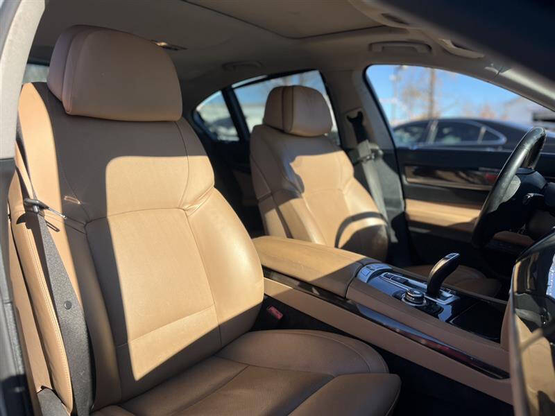 2009 BMW 7 Series 750i