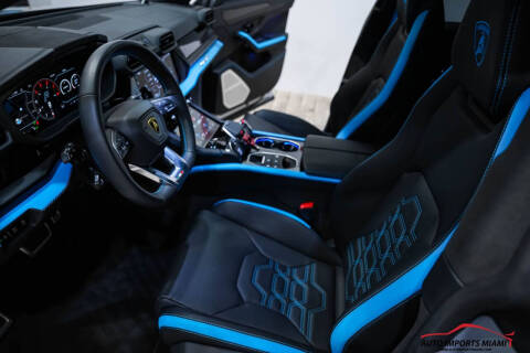 2025 Lamborghini Urus SE