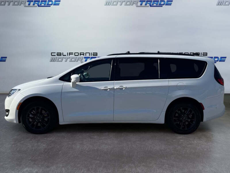 2020 Chrysler Pacifica Launch Edition
