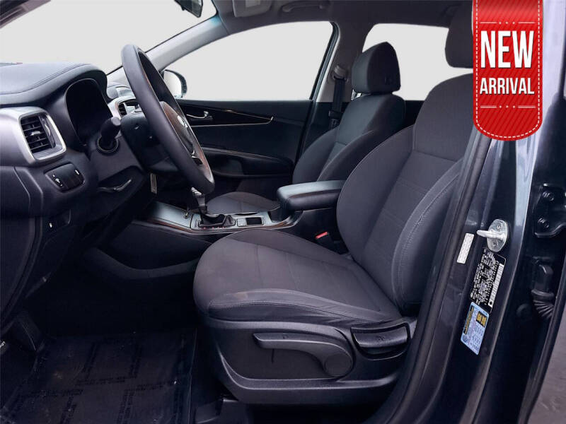 2020 Kia Sorento LX V6